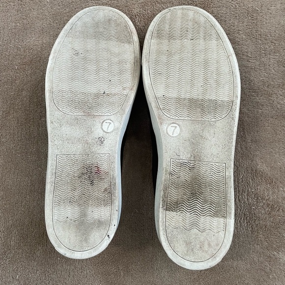 2/$10 A New Day- Quilted faux leather slip on shoes size 7 - Picture 4 of 7